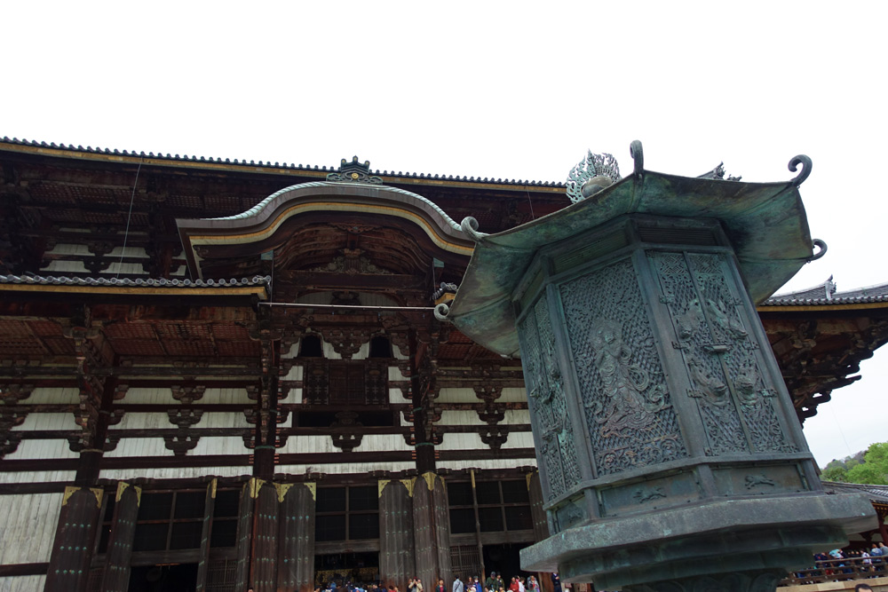 東大寺の八角灯篭